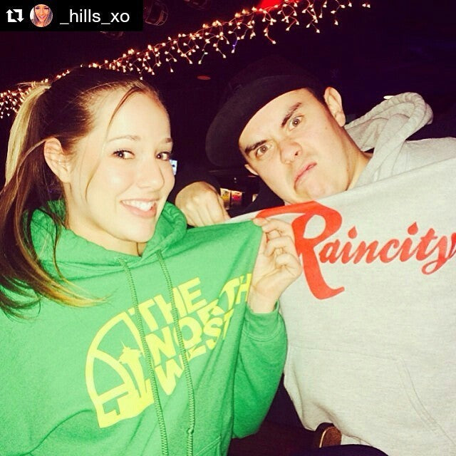 Repping Raincity Green with the Girls